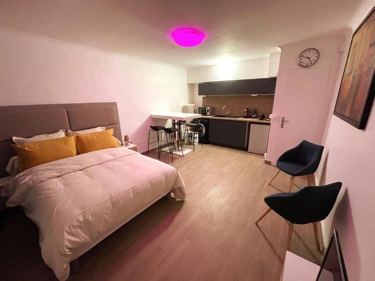 Sejour A Melun Appart'Hotel De La Mediatheque Exteriör bild